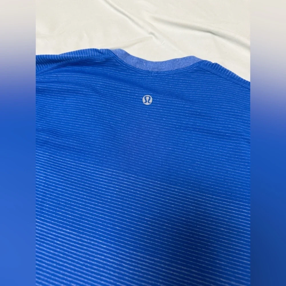 Lululemon Metal Vent Tech Short Sleeve - Picture 7 of 7